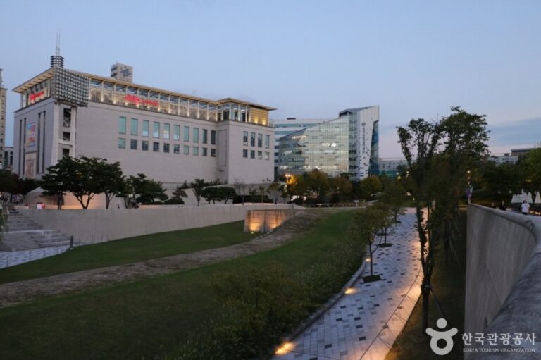 [Seúl] Parque de la Historia y Cultura de Dongdaemun (동대문역사문화공원)