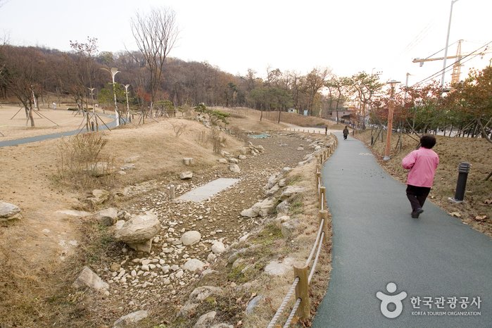 [Seúl] Parque Natural del Monte Iljasan (일자산자연공원)