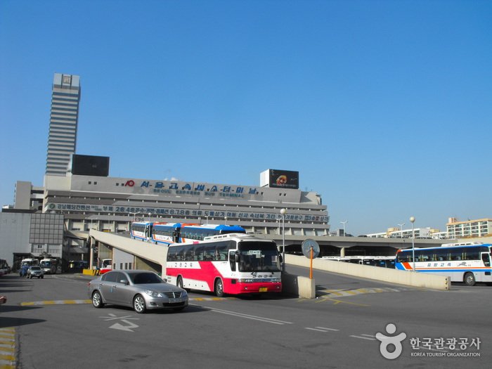 [Seúl] Terminal de Autobuses Expresos de Seúl (서울고속버스터미널 (경부/영동))