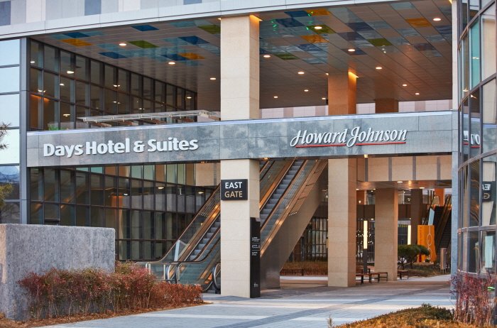 [Incheon] Howard Johnson Hotel Incheon Airport / 하워드 존슨 인천 에어포트