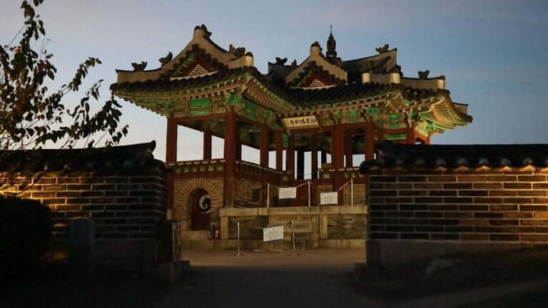 [Gyeonggi-do] Pabellón Banghwasuryujeong (Dongbukgangnu) (방화수류정(동북각루))