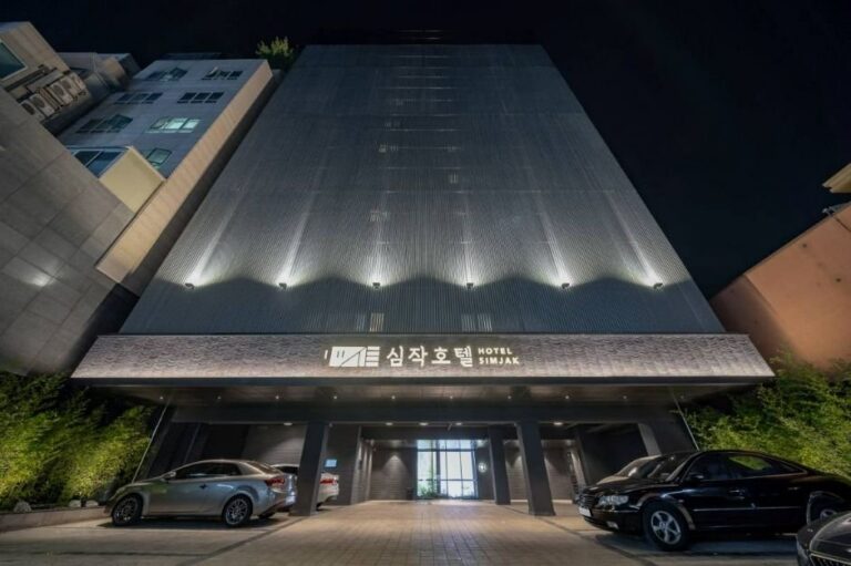 [Gyeonggi-do] The Hyooshik Simjak Hotel Dongtan (더휴식 심작호텔 동탄점)