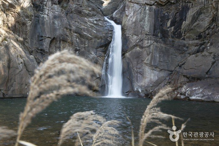 [Gangwon-do] Cascada Sambuyeon (삼부연폭포)