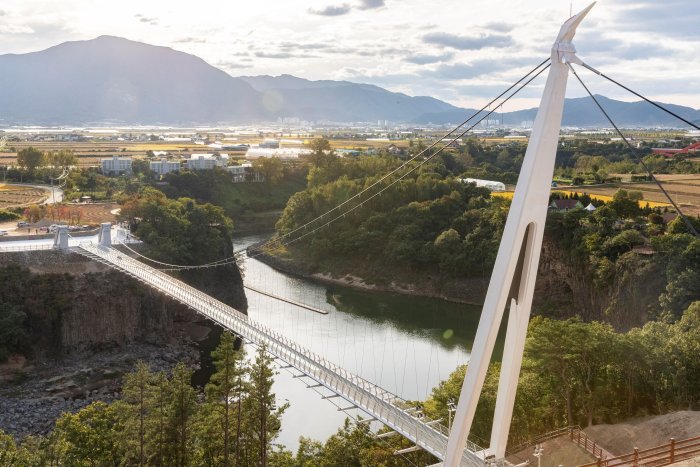 [Gangwon-do] Puente de la Vía Láctea sobre el Río Hantangang en Cheorwon (철원 한탄강 은하수교)