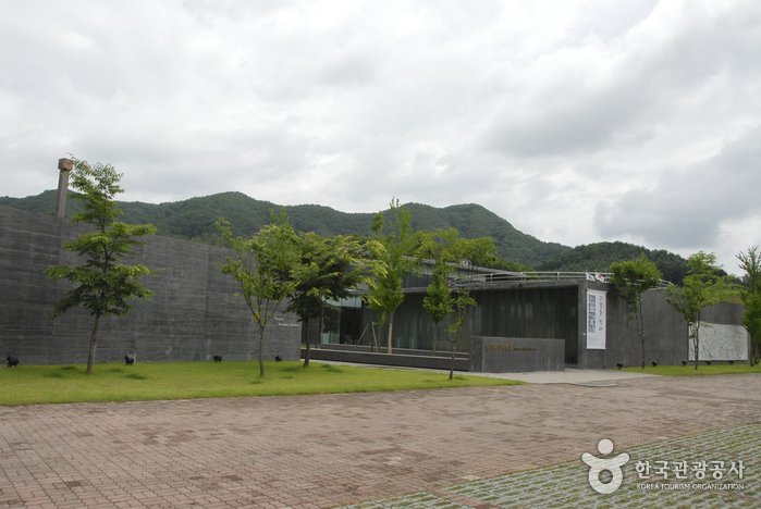 [Gangwon-do] Museo de la Porcelana de Yanggu (양구백자박물관)