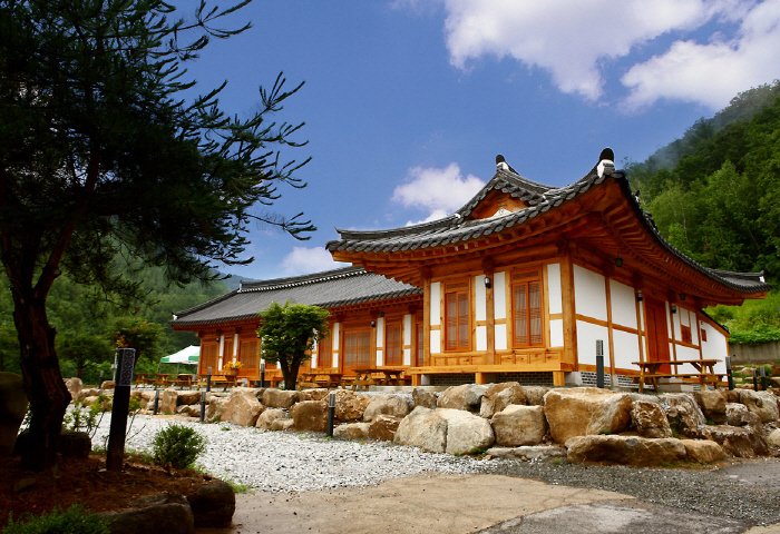 [Gangwon-do] Dagagada Hanok (다가가다한옥)