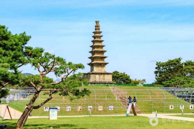 [Chungcheongbuk-do] Parque de la Torre Jungang en Chungju (중앙탑공원(충주))