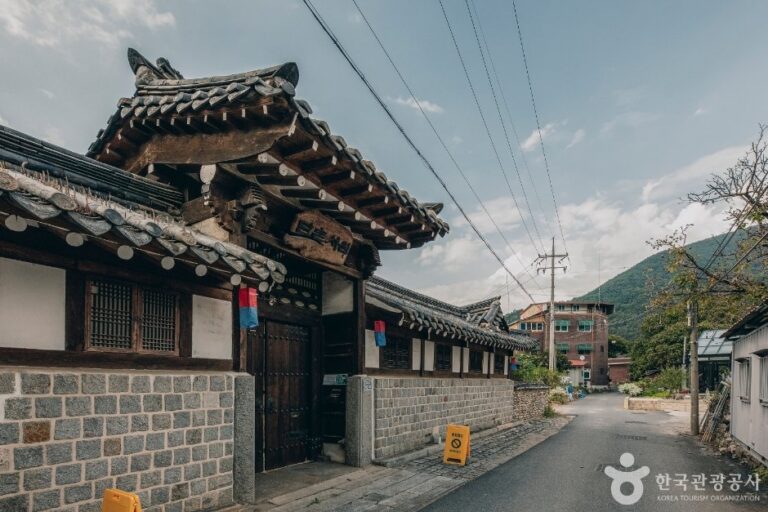 [Chungcheongbuk-do] Danchonsewongotak (단촌서원고택)