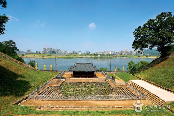 [Chungcheongnam-do] Fortaleza Gongsanseong en Gongju (공주 공산성) [Patrimonio Cultural de la Humanidad de la Unesco]