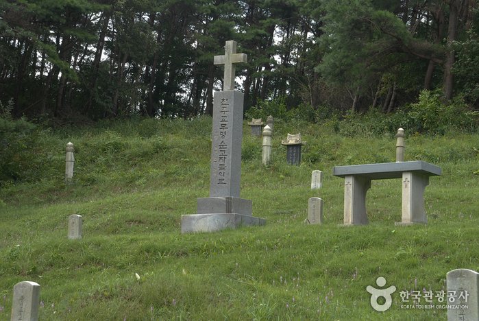 [Chungcheongnam-do] Santuario Julmudeom de Darakgol en Cheongyang (청양 다락골 줄무덤 성지)