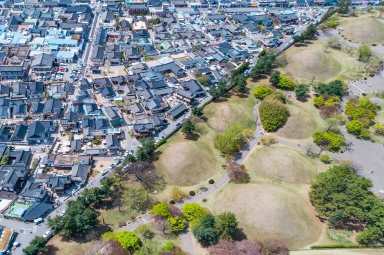 [Gyeongsangbuk-do] Alrededores del Parque Daereungwon de Gyeongju (경주 대릉원 일원)