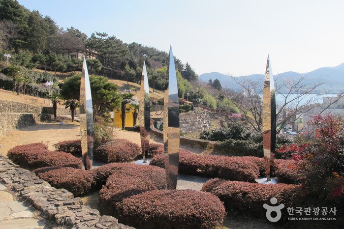 [Gyeongsangnam-do] Parque de Esculturas del Monte Nammangsan (남망산 조각공원)