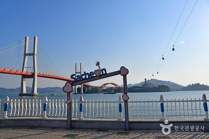 [Gyeongsangnam-do] Parque del Puente Samcheonpodaegyo (삼천포대교공원)