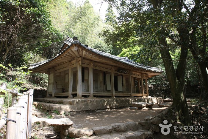 [Jeollanam-do] Sitio Histórico Dasan Chodang (Antigua Residencia de Jeong Yak-yong) (다산초당(다산 정약용 유적지))