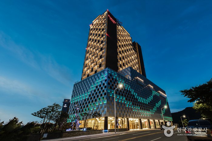 [Jeollanam-do] Ramada Plaza by Wyndham Yeosu / 라마다프라자 바이윈덤 여수