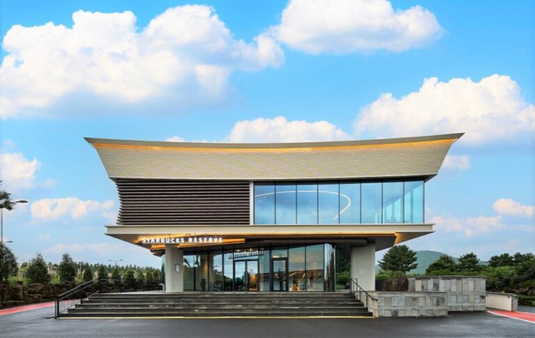 [Jeju] Starbucks – The Jeju Songdang Park R (스타벅스 더제주송당파크R)